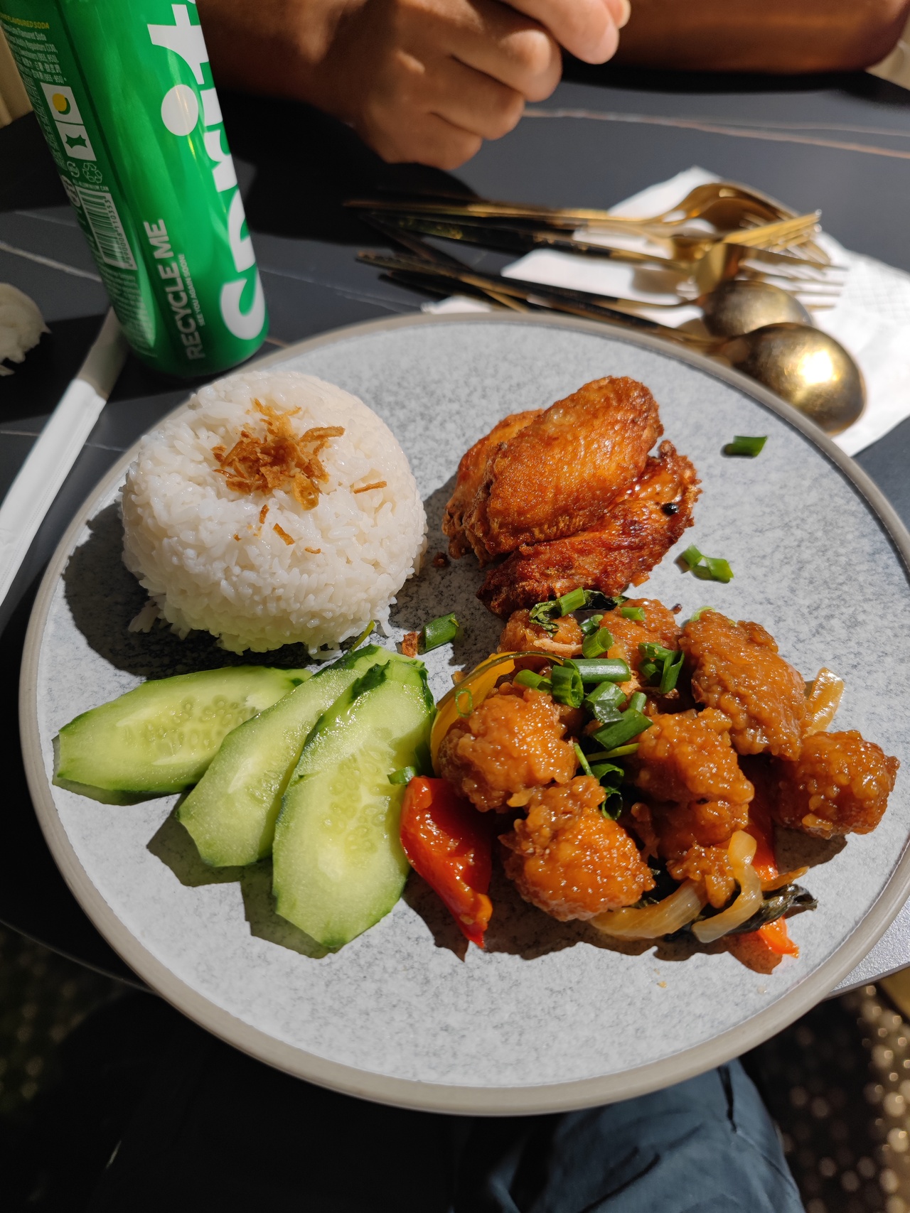 吃早午饭 吃早午饭